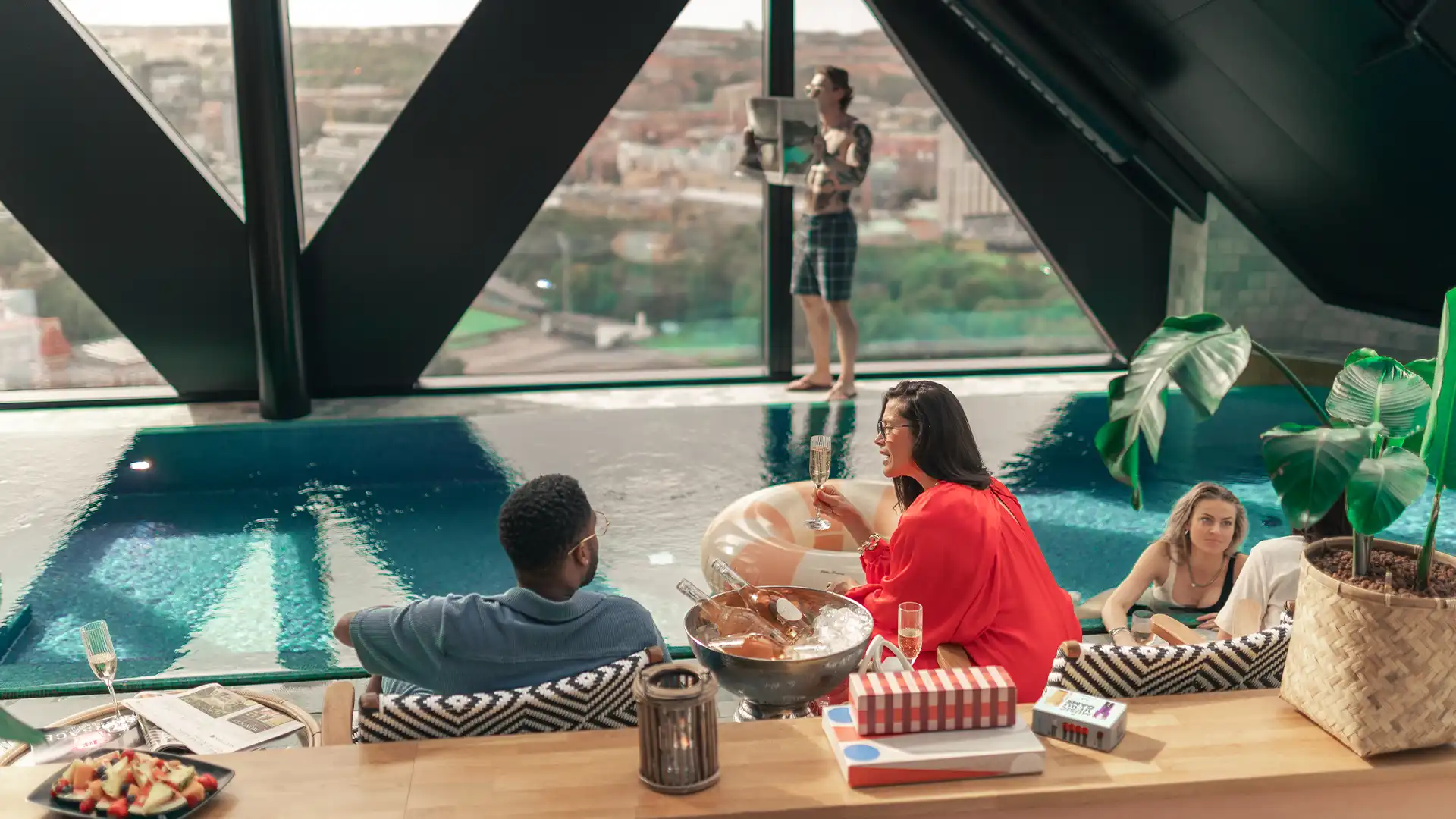 Pool Club & Spa