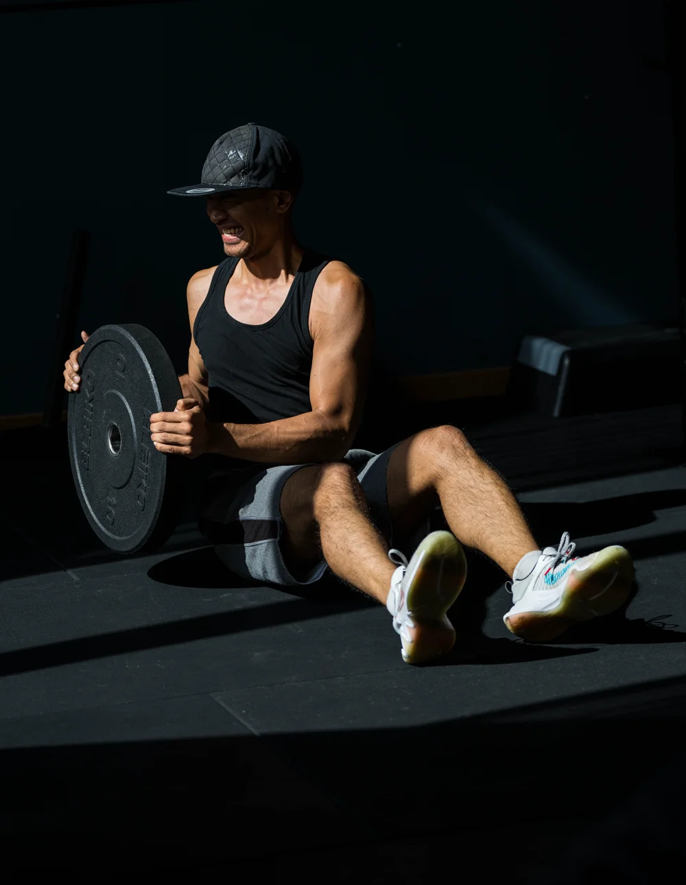 Gruppträningspass i Jacy’z Sports Club i Göteborg – deltagare i rörelse i en modern träningsmiljö.